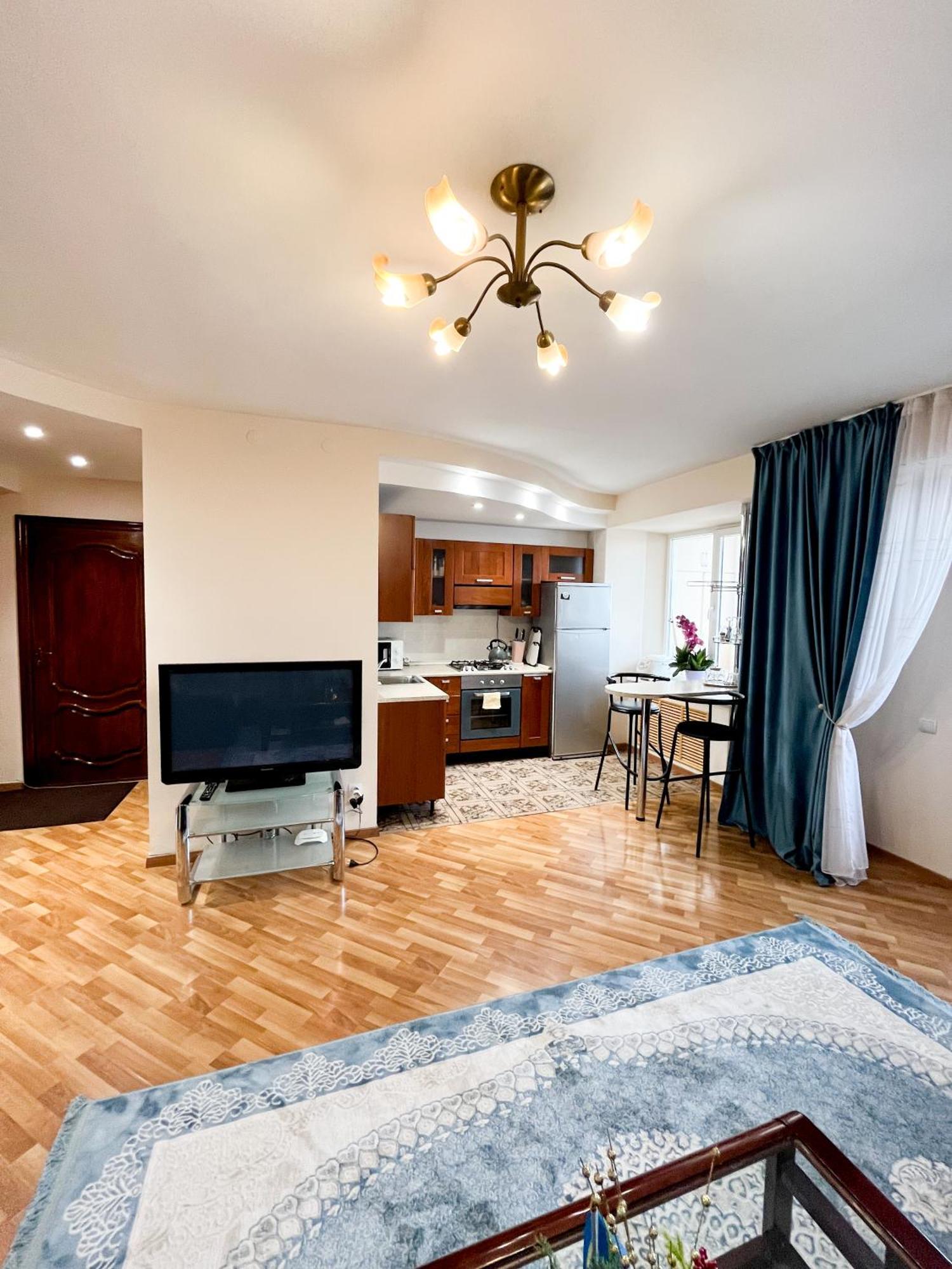 Золотой Квадрат 60 Кв2 Leilighet Almaty Eksteriør bilde